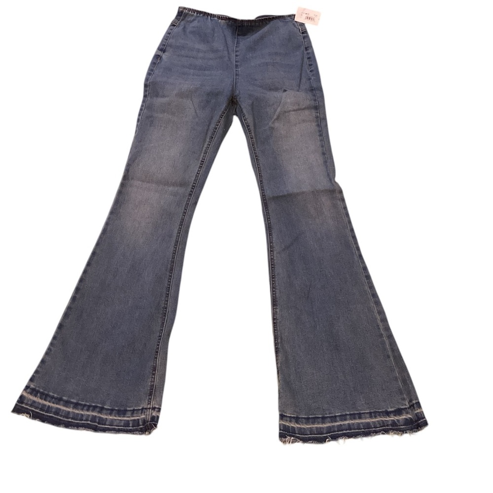 NWT No Boundaries Women's Size 3/5 Flare/Frayed‎ Dark Wash Denim Jeans Elastic